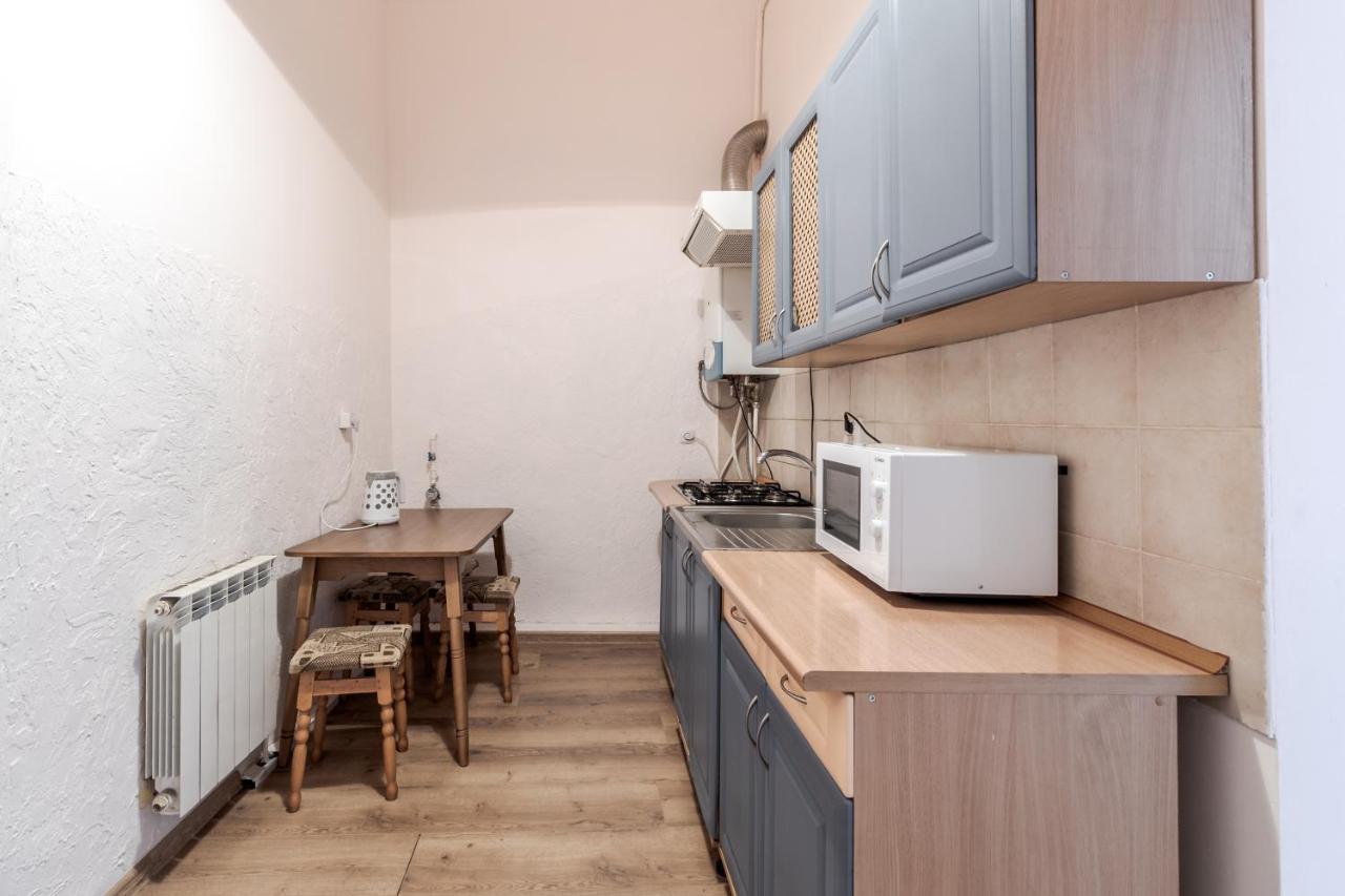 Striltsiv Apartment Leopoli Esterno foto
