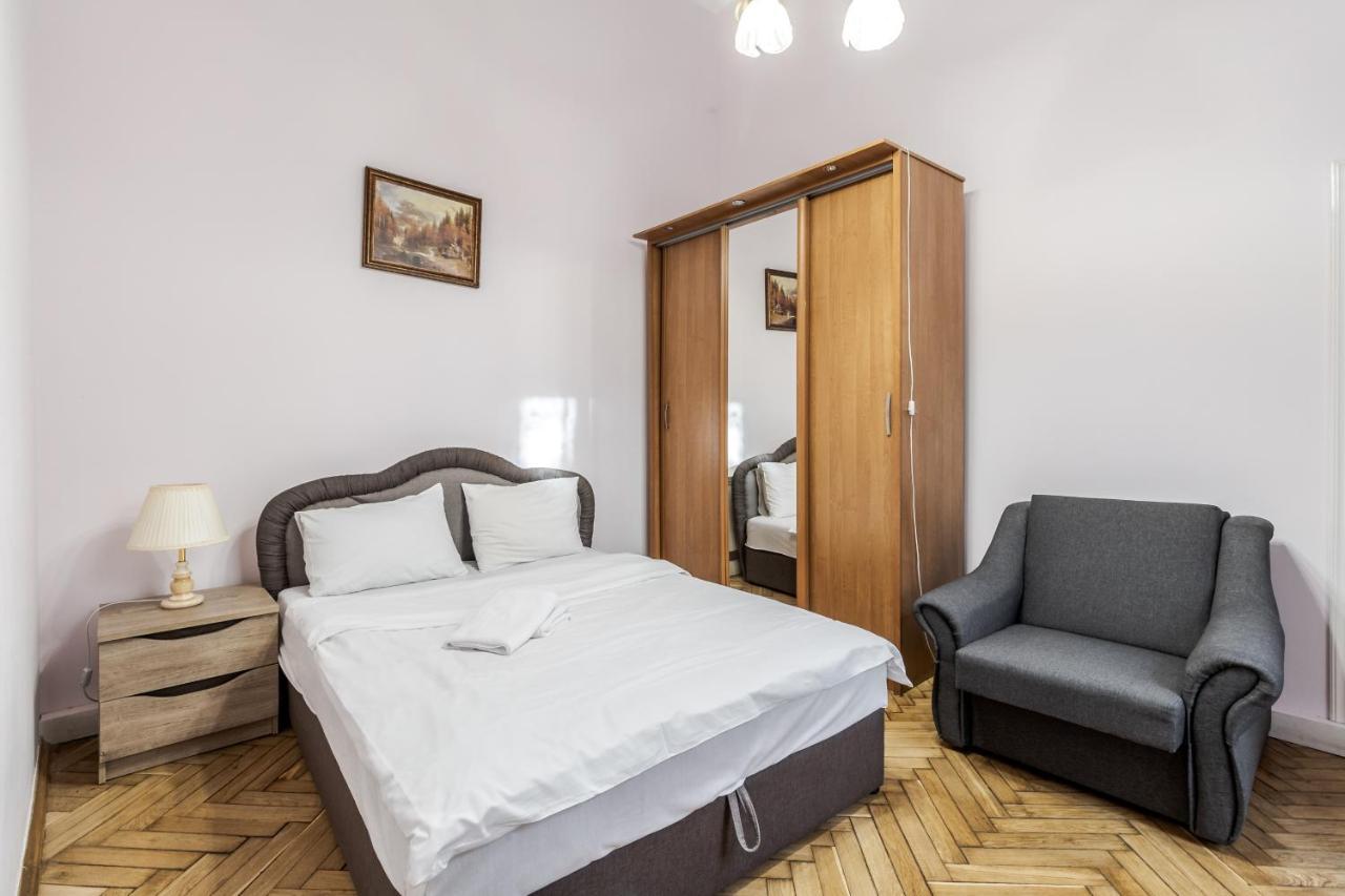 Striltsiv Apartment Leopoli Esterno foto