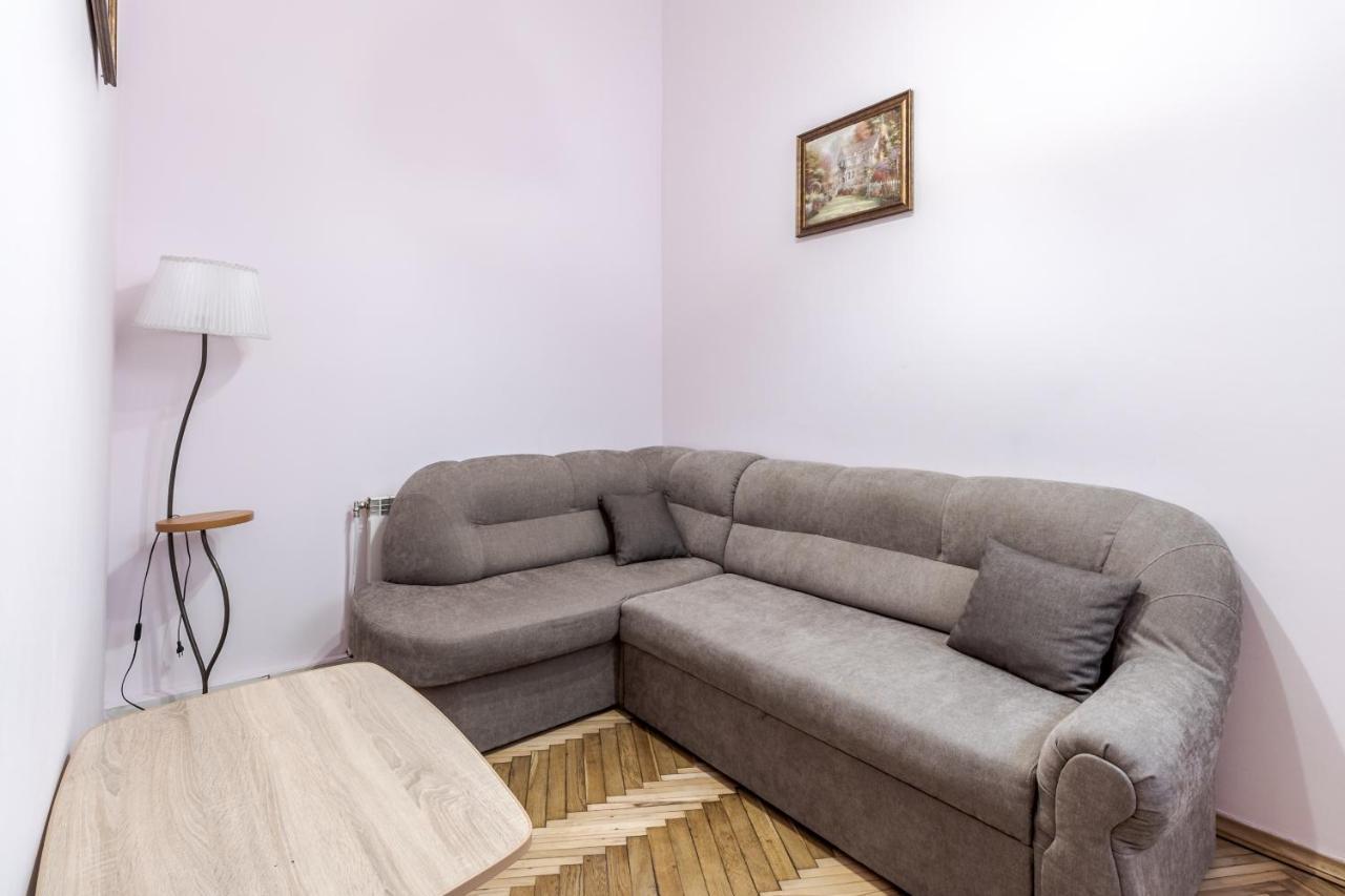 Striltsiv Apartment Leopoli Esterno foto